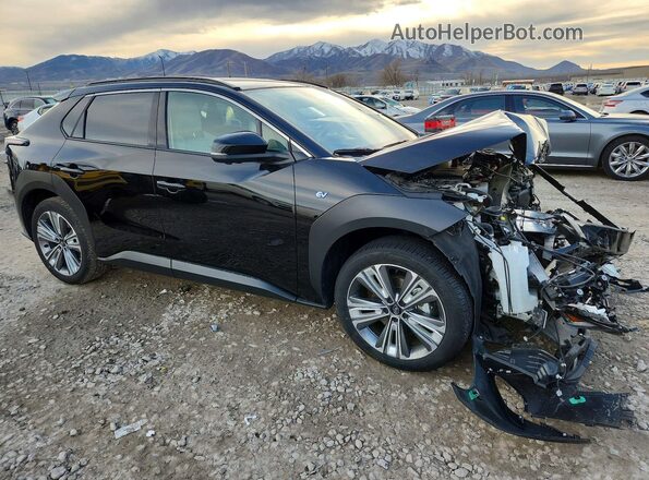 JTMABABA2RA063117 2024 SUBARU SOLTERRA Черный Передняя правая четверть