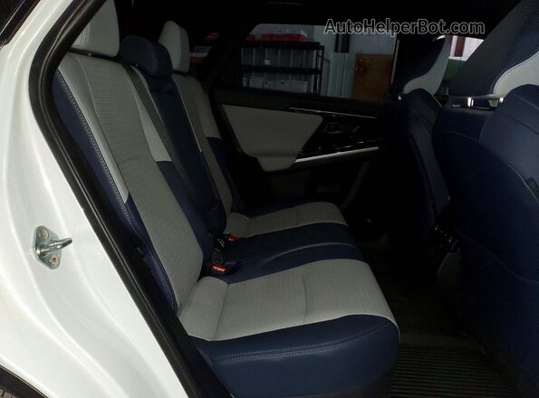 JTMABABA2SA092882 2025 SUBARU SOLTERRA White უკანა სალონის ხედი