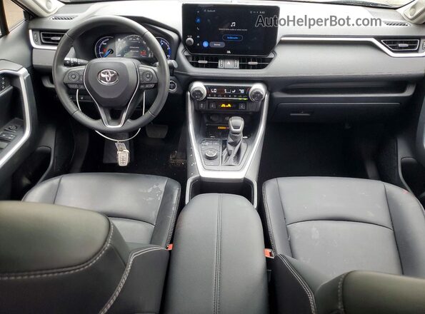 JTMB6RFV8RD123551 2024 TOYOTA LE Черный Вид панели приборов
