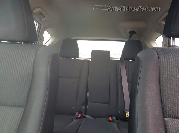 JTMBFREV0HJ124789 2017 TOYOTA RAV4 Белый Вид задних сидений