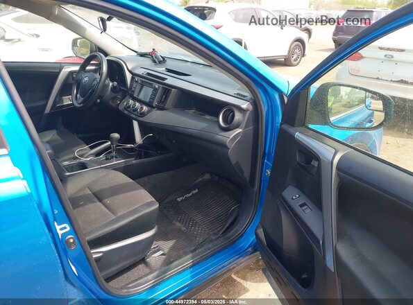 JTMBFREV0HJ704754 2017 TOYOTA LE Синий Вид салона спереди