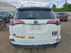 2018 Toyota Rav4 Белый vin: JTMBFREV4JJ736242