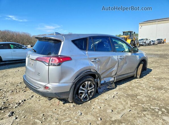 JTMBFREV6JJ196201 2018 TOYOTA LE Серебряный Задняя правая четверть