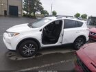 2018 Toyota Rav4 Le White vin: JTMBFREV7JJ186289
