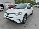 2018 Toyota Rav4 Le White vin: JTMBFREV8JJ219977