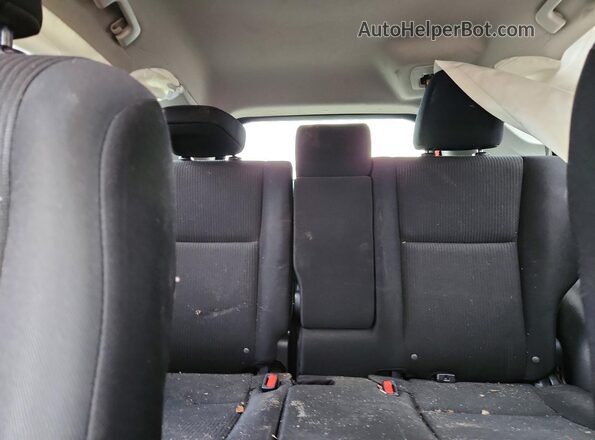 JTMBFREV9HJ114617 2017 TOYOTA RAV4 Red Вид задніх сидінь