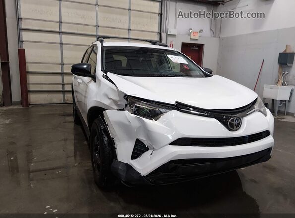 JTMBFREV9JJ255032 2018 TOYOTA RAV4 Белый Вид спереди