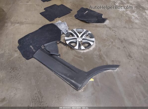 JTMBFREV9JJ255032 2018 TOYOTA RAV4 Белый Вид щитка приборов
