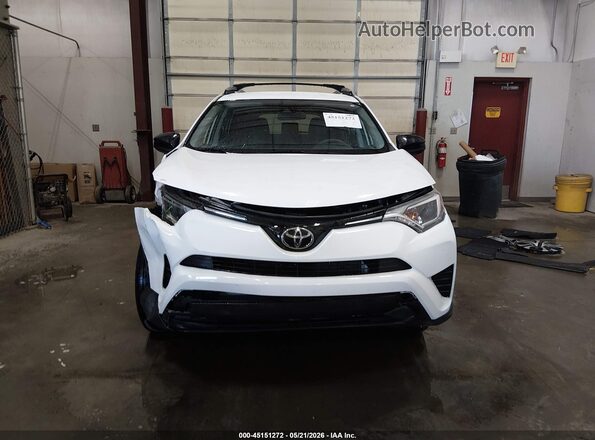 JTMBFREV9JJ255032 2018 TOYOTA RAV4 Белый Вид задней части салона