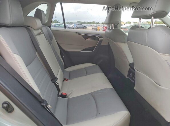 JTMC1RFV5LD049886 2020 TOYOTA RAV4 Бирюзовый Вид задней части салона