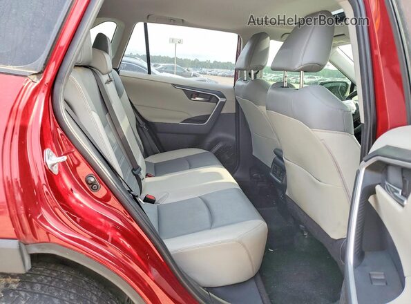 JTMC1RFV9KJ004434 2019 TOYOTA RAV4 Red Widok wnętrza z tyłu