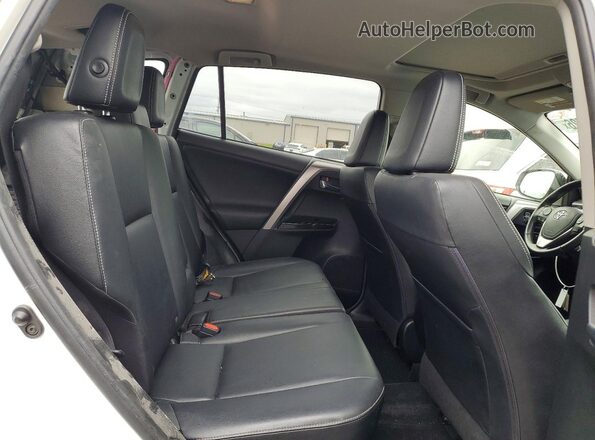 JTMDFREV1GD193612 2016 TOYOTA RAV4 White Widok wnętrza z tyłu