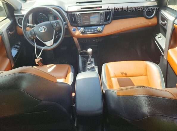 JTMDJREVXHD061884 2017 TOYOTA RAV4 White Widok deski rozdzielczej