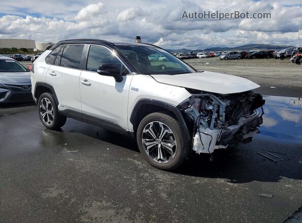 JTMEB3FV2RD208679 2024 TOYOTA RAV4 White Front right