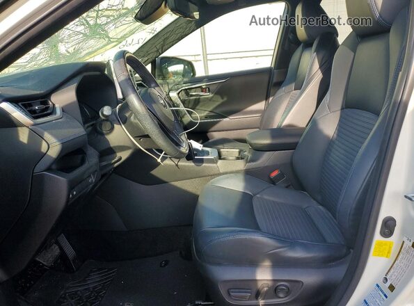 JTMEWRFV1LJ031865 2020 TOYOTA RAV4 Белый Вид салона спереди