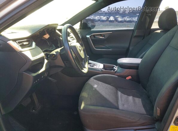 JTMEWRFV8KJ024314 2019 TOYOTA RAV4 Silver Front interior view