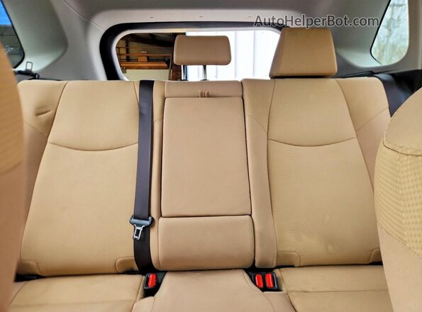 JTMF1RFV5KD031898 2019 TOYOTA RAV4 Black Widok tylnych siedzeń