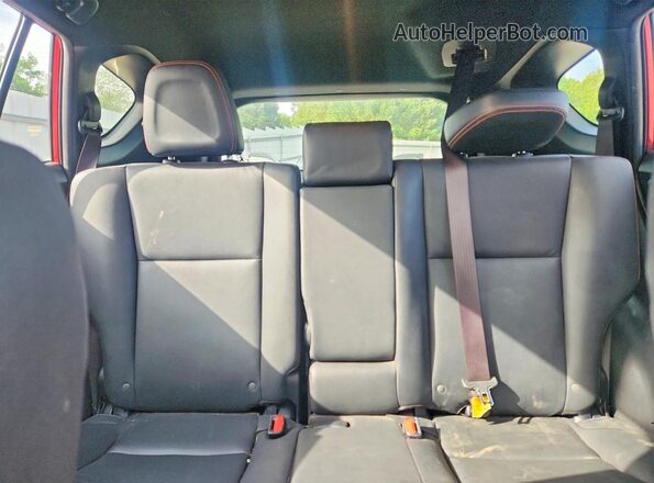 JTMJFREV8GJ059779 2016 TOYOTA RAV4 Red Вид задніх сидінь