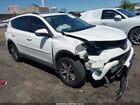 2017 Toyota Rav4 Xle White vin: JTMRFREV1HJ700503
