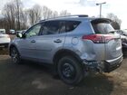 2018 Toyota Rav4 Xle Серебряный vin: JTMRFREV4JD247420