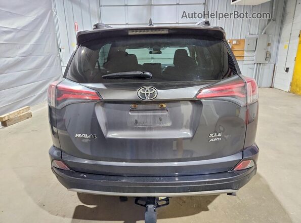 JTMRFREV5HJ126570 2017 TOYOTA LE Gray Вид ззаду