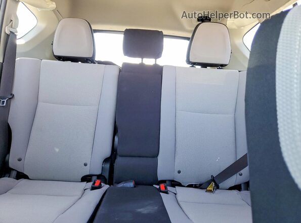 JTMRFREV6JJ730053 2018 TOYOTA RAV4 White Вид задніх сидінь
