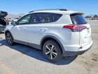 2018 Toyota Rav4 Xle White vin: JTMRFREV6JJ730053