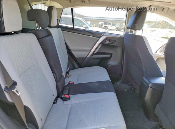 JTMRFREV6JJ730053 2018 TOYOTA RAV4 White Вид задньої частини салону