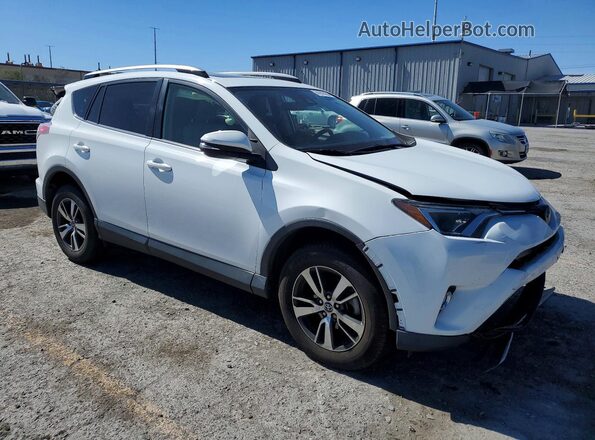 JTMRFREV6JJ730053 2018 TOYOTA RAV4 White Передня права чверть