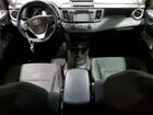 2018 Toyota Rav4 Xle Серебряный vin: JTMRFREV7JJ255626