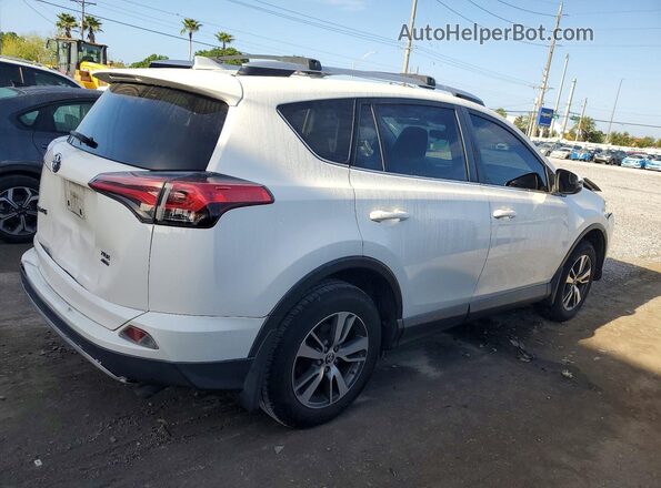 JTMRFREV9GJ068820 2016 TOYOTA RAV4 Белый Задняя правая четверть