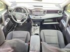 2018 Toyota Rav4 Hybrid Le Silver vin: JTMRJREV0JD178319