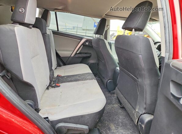 JTMWFREV6HJ117976 2017 TOYOTA RAV4 Red უკანა სავარძლების ხედი
