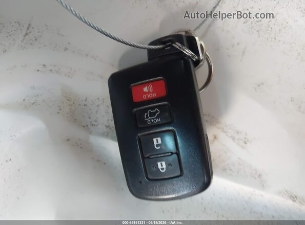 JTMYFREV7HD099530 2017 TOYOTA RAV4 Белый Вид панели приборов