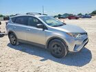 2018 Toyota Rav4 Le Silver vin: JTMZFREV1JJ198128