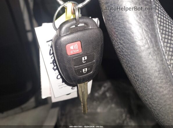 JTMZFREV2HJ105787 2017 TOYOTA LE Белый Вид панели приборов