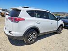 2016 Toyota Rav4 Le White vin: JTMZFREV4GJ074296