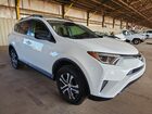 2018 Toyota Rav4 Le White vin: JTMZFREV5JJ211205