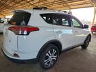 2018 Toyota Rav4 Le White vin: JTMZFREV5JJ211205