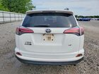 2017 Toyota Rav 4 White vin: JTMZFREV6HJ702232