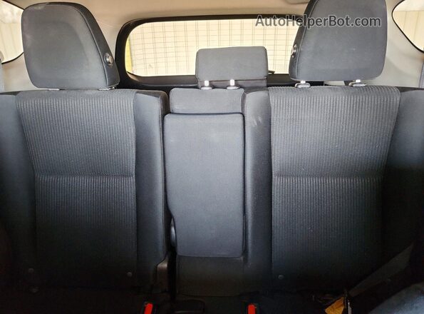 JTMZFREV7GJ060893 2016 TOYOTA RAV4 White Widok tylnych siedzeń