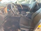 2016 Toyota Rav4 Le White vin: JTMZFREV7GJ060893