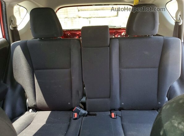 JTMZFREV7HJ126022 2017 TOYOTA RAV4 Red Vista de los asientos traseros
