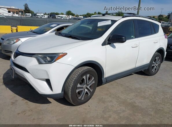JTMZFREV7JJ744981 2018 TOYOTA LE Белый Передняя левая четверть