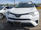 2018 Toyota Rav4 Le Белый vin: JTMZFREV7JJ744981