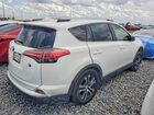 2018 Toyota Rav4 Le White vin: JTMZFREV8JJ160105