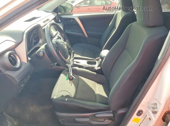 JTMZFREV8JJ160105 2018 TOYOTA RAV4 White Սալոնի դիմացի տեսք