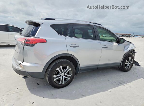 JTMZFREV9JJ158492 2018 TOYOTA RAV4 Серебряный Задняя правая четверть