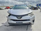 2018 Toyota Rav4 Le Серебряный vin: JTMZFREV9JJ158492