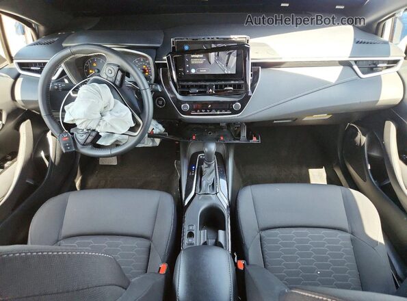 JTND4MBE4S3240221 2025 TOYOTA COROLLA Белый Вид панели приборов
